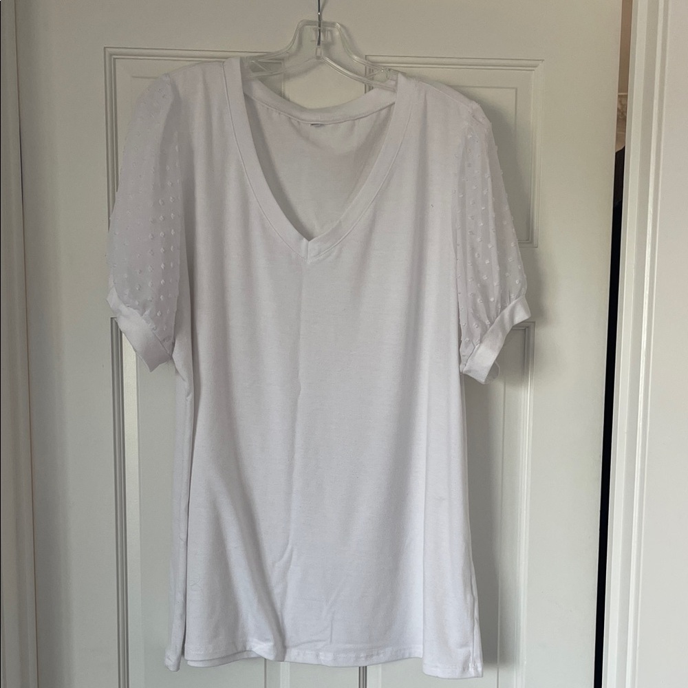 Casual Elegant White V-Neck Top